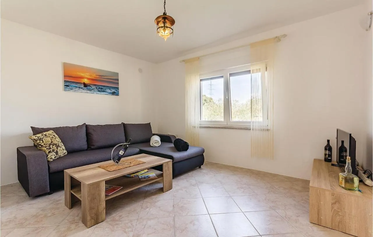 Holiday home Nice Home In Medulin With Kitchen