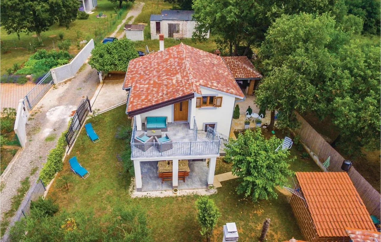 度假居 Nice Home In Medulin With Kitchen