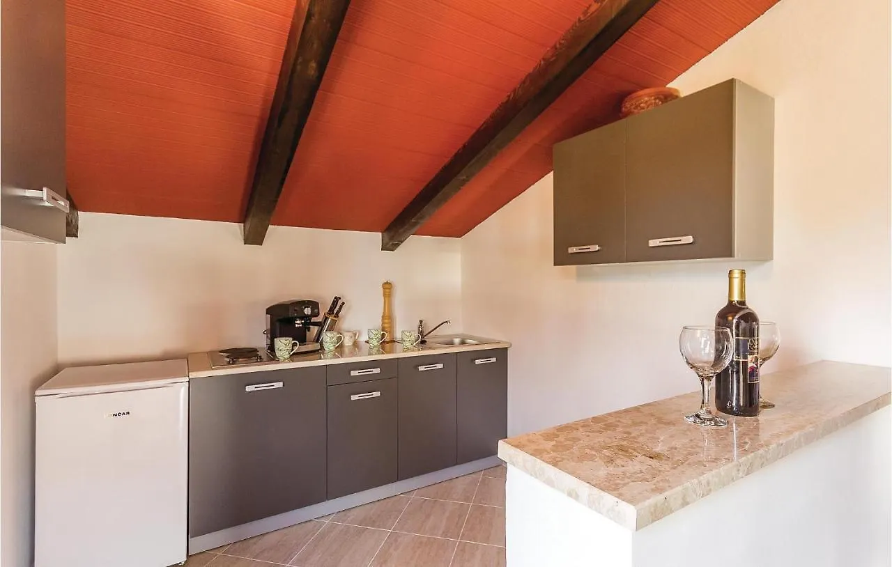 度假居 Nice Home In Medulin With Kitchen 克罗地亚