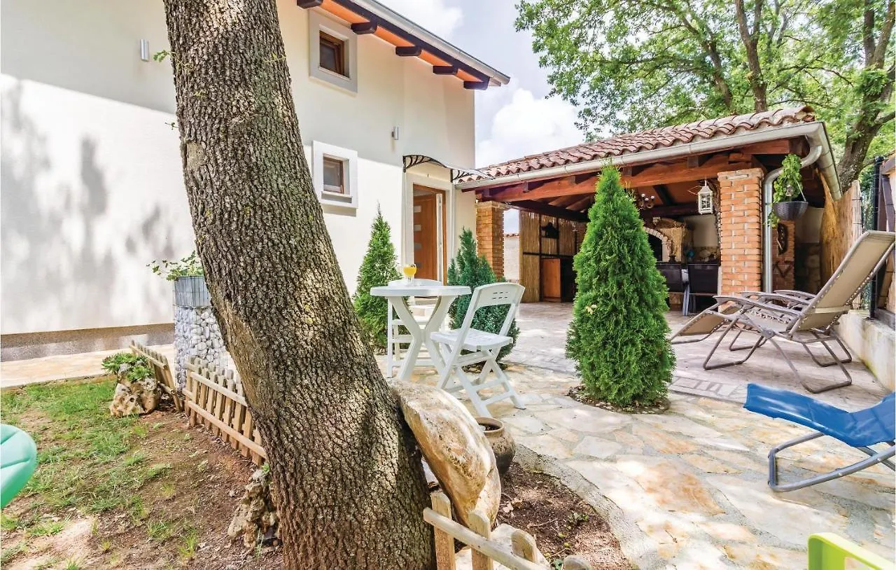 Nice Home In Medulin With Kitchen