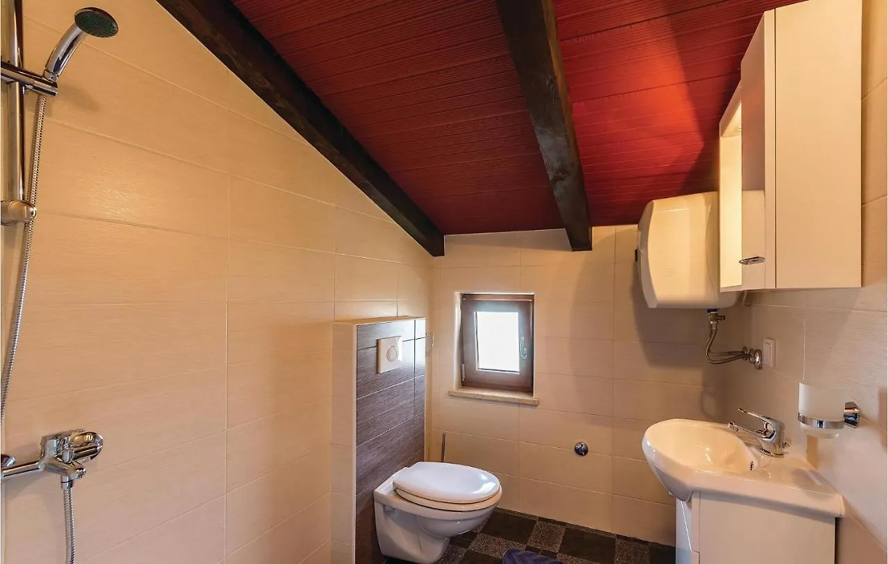 度假居 Nice Home In Medulin With Kitchen